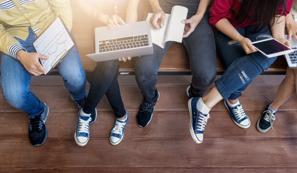 ZAG Awards Four Scholarships as Part of Educational Initiative for Employee Families