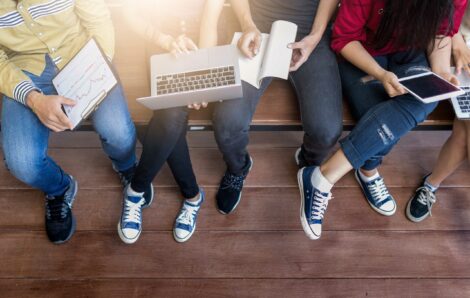 ZAG Awards Four Scholarships as Part of Educational Initiative for Employee Families